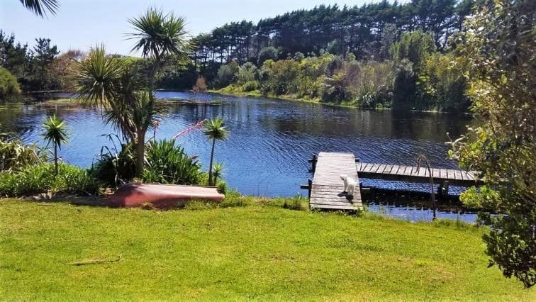 The Lakes - Kai Iwi Lakes Exclusive Retreat Kaihu Exterior photo